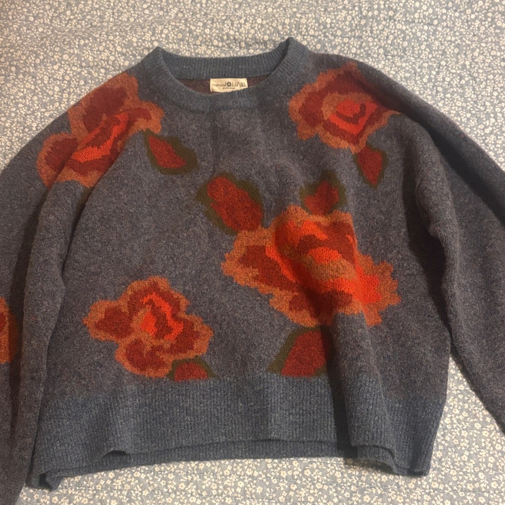 NATURAL LIFE Slate Blue Crewneck Sweater with Orange Rose Motif